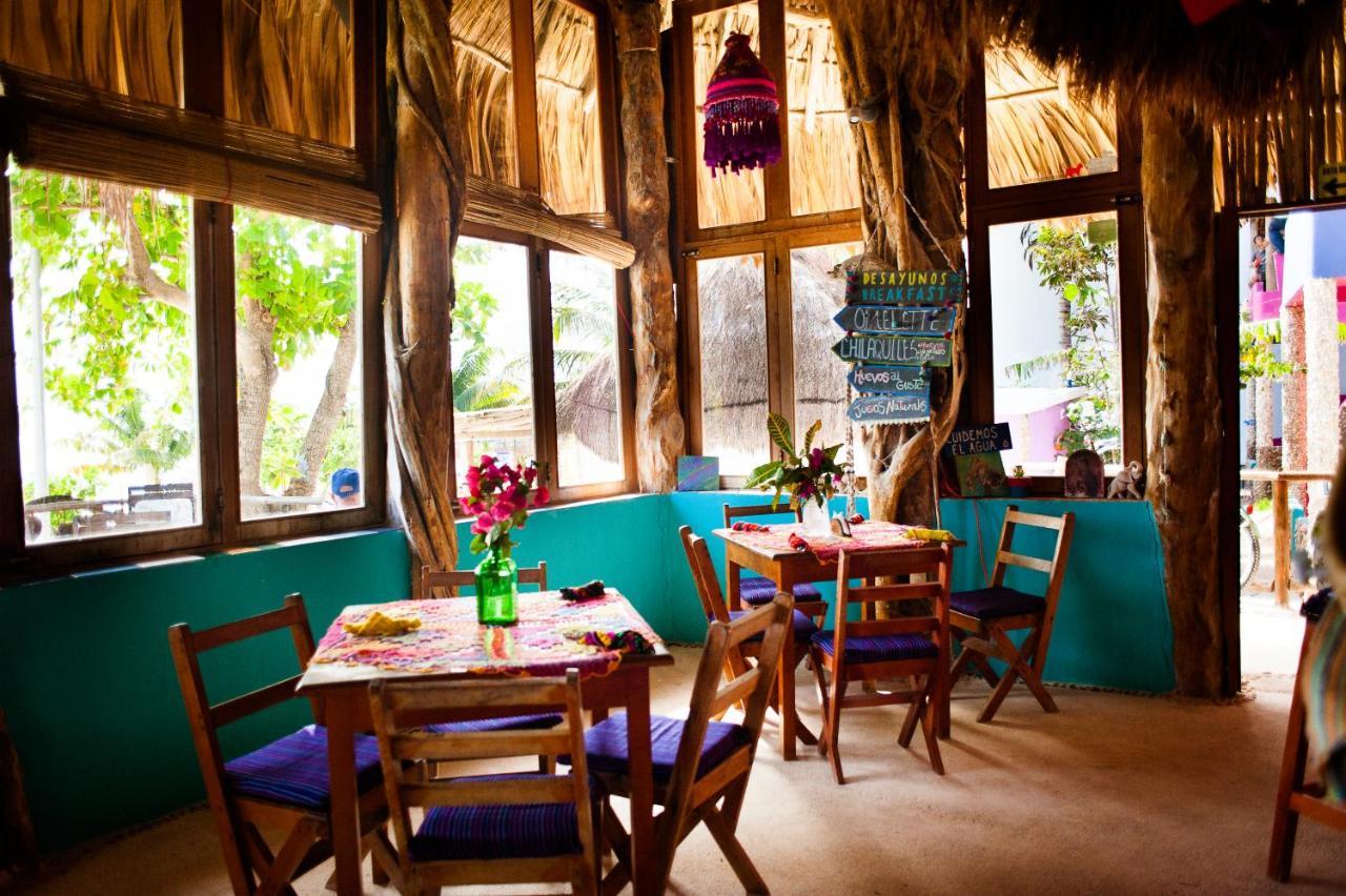 Nacional Beach Club & Bungalows Mahahual Bagian luar foto