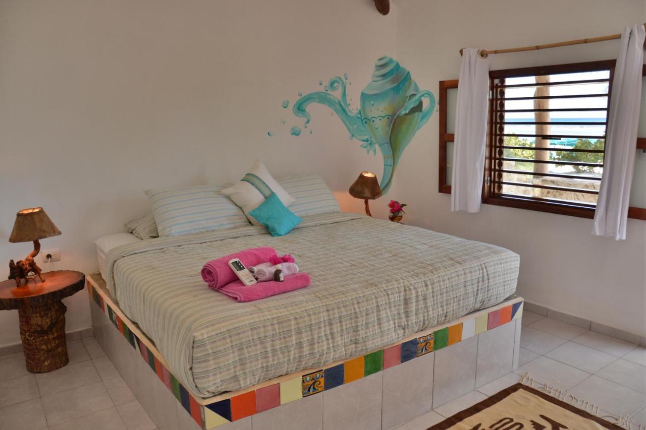 Nacional Beach Club & Bungalows Mahahual Bagian luar foto