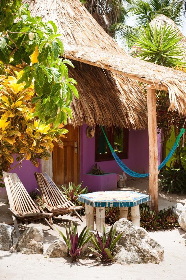 Nacional Beach Club & Bungalows Mahahual Bagian luar foto
